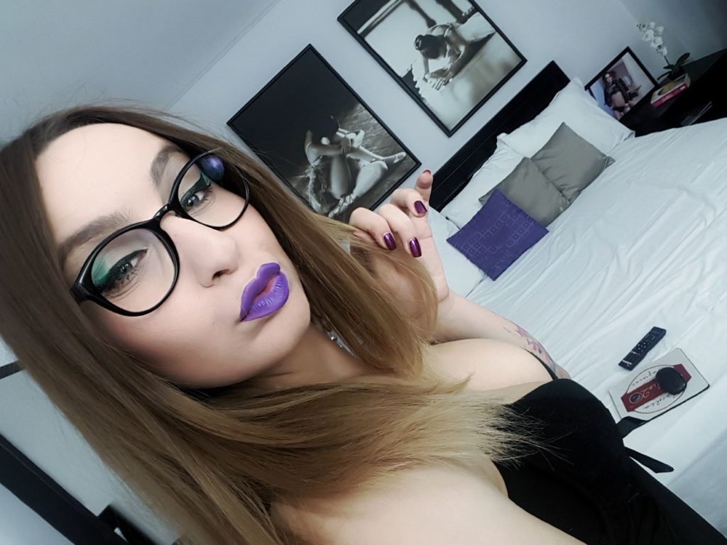 First Time Online - Camgirl Experience