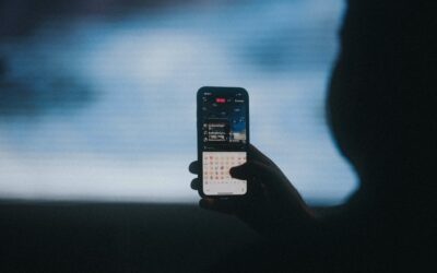 How to connect more with your favourite camgirl