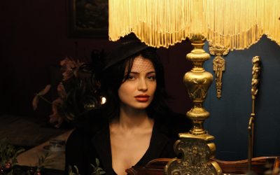 Crafting Your Persona: Creating a Compelling Identity in the Camming Niche